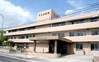 共立会病院：867m