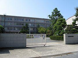 兵庫県立加古川東高校：190m