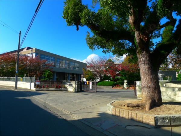加古川中学校：1280m