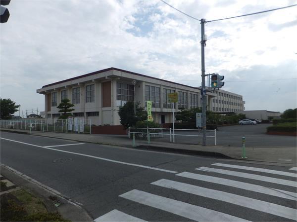 稲美北中学校：1731m
