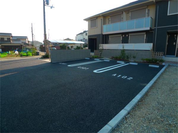 加古川市野口町水足アパート 駐車場