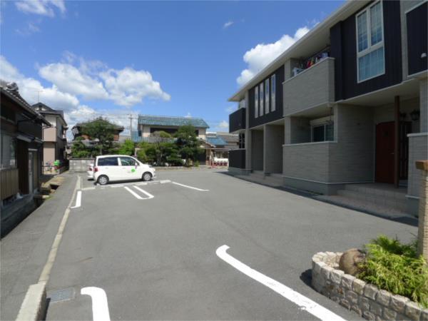 ベル　アンジュ 駐車場