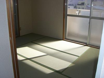 ロイヤルコーポ高砂 エントランス