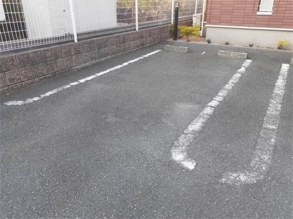 ジェルメ　フレーシュ 駐車場