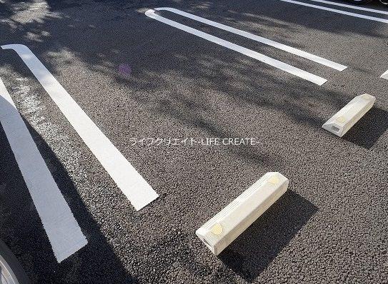 サンセールIIB 駐車場