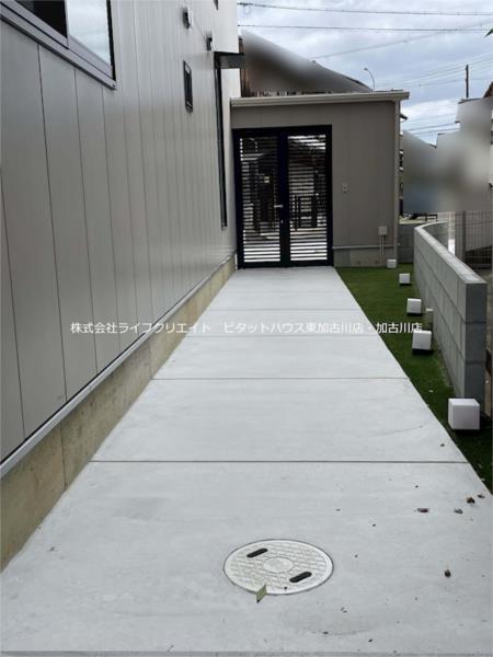 ブロンテ東加古川 エントランス