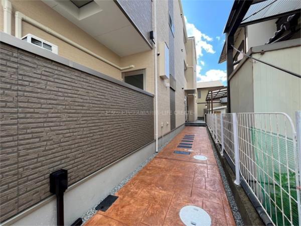 加古川市平岡町新在家アパート エントランス