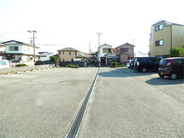 ヘーベルメゾン東加古川 駐車場