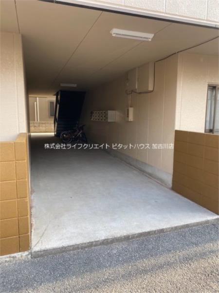 カーネ播磨町 エントランス