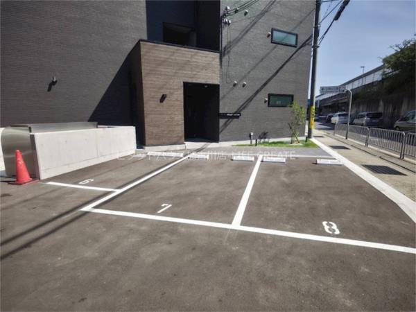 アプローズ加古川 駐車場
