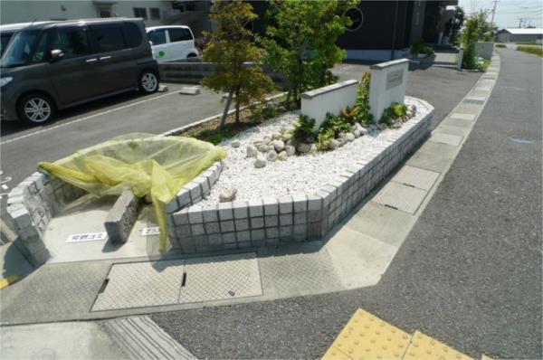 加古郡稲美町国安アパート エントランス