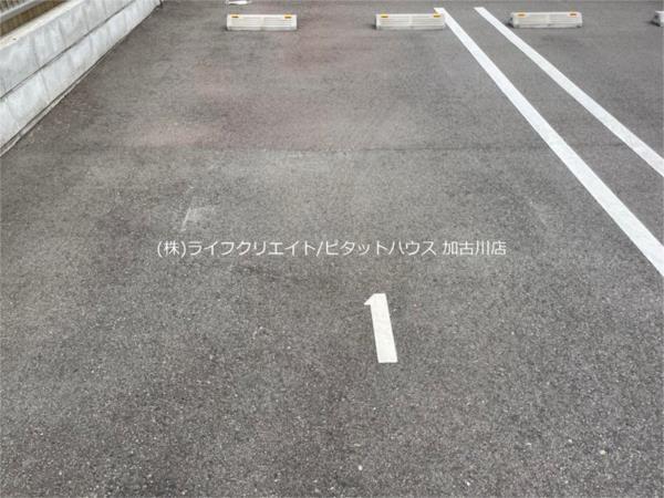 メゾン・グッドライン王子（101） 駐車場