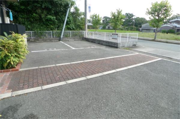 ファインステージ 駐車場