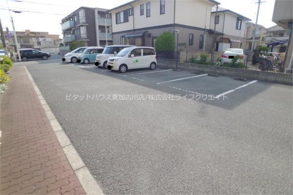 ボナール東加古川 駐車場