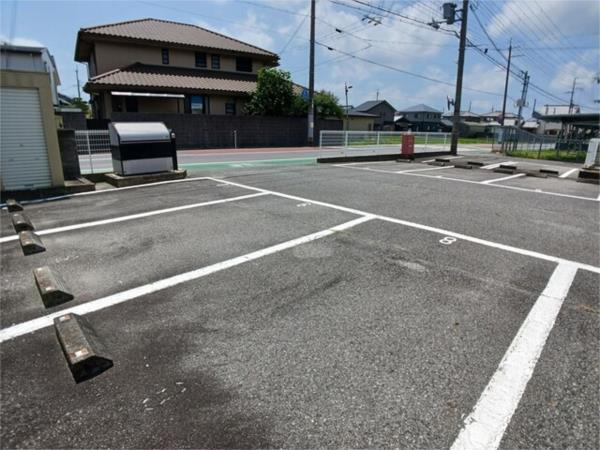 ラグーナ 駐車場