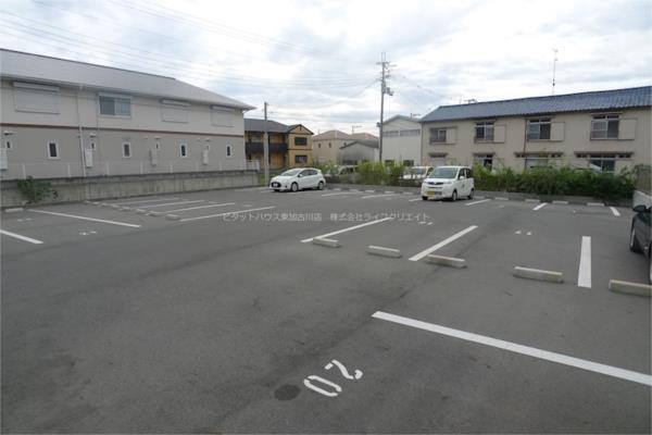 サニーDハウス芝町 駐車場