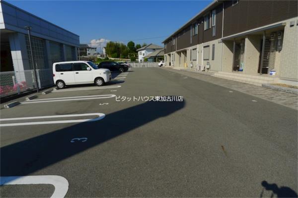 サニーコート加佐弐番館（106） 駐車場