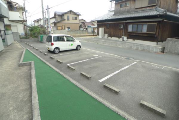 高砂市伊保崎アパート 駐車場