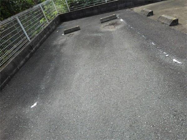 セイント・サチ 駐車場