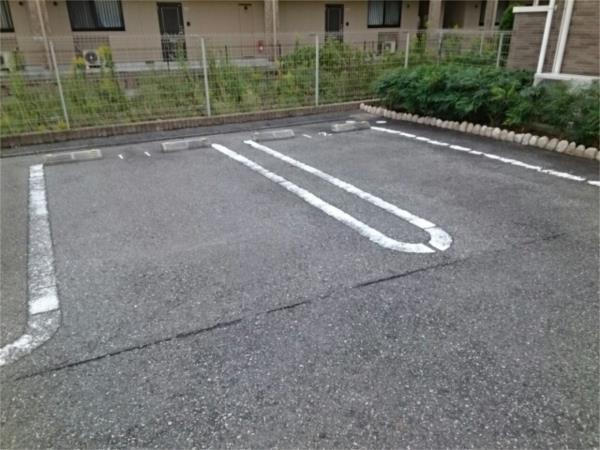 ソレイユ 駐車場