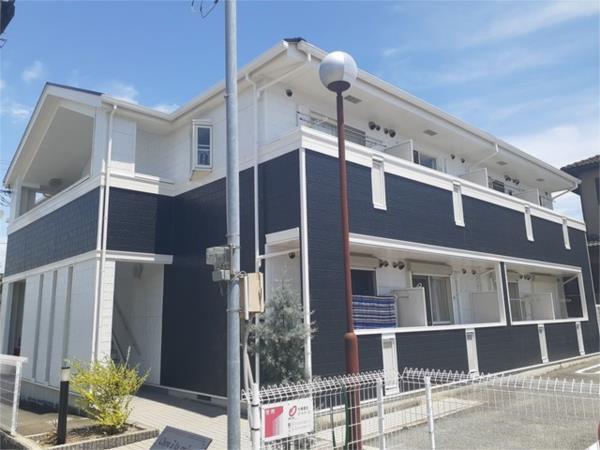 シュープリーム 外観