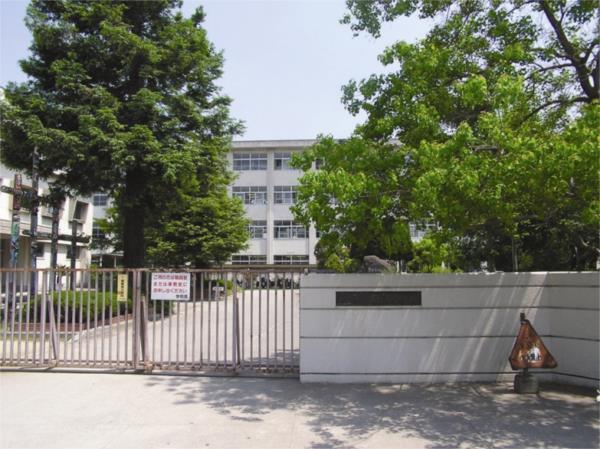 加古川市立氷丘南小学校：282m