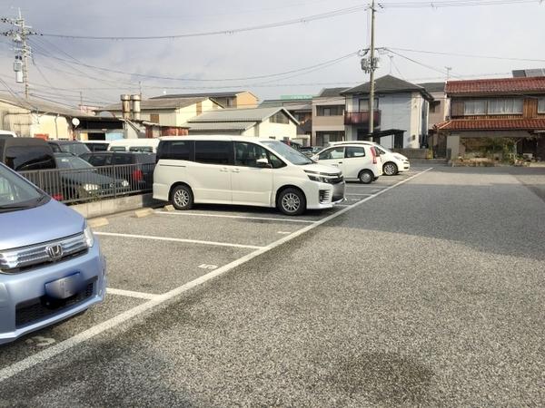 スピアーノ（203） 駐車場