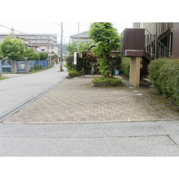 ハイム北芹川（101） 駐車場