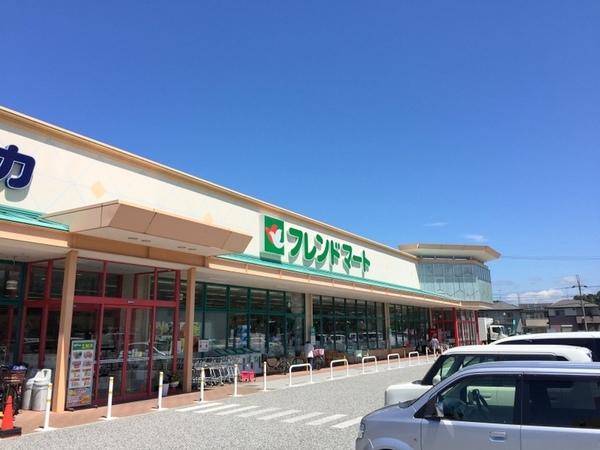 フレンドマート彦根地蔵店：1097m