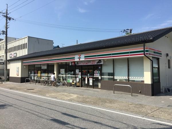 セブンイレブン彦根城町1丁目店：1396m