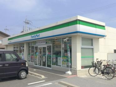 ファミリーマート彦根川瀬馬場町店：353m