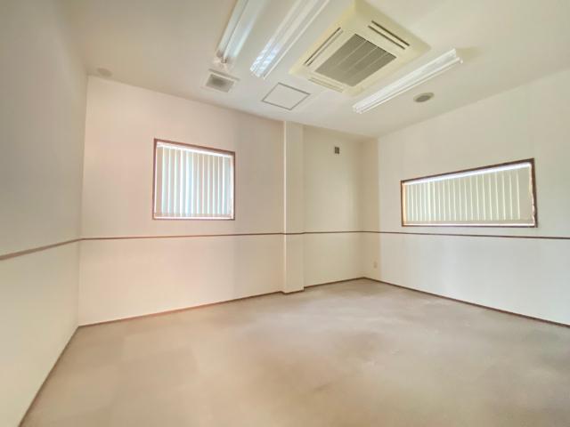 平田町W様店舗 部屋画像