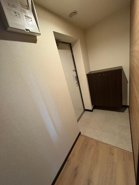 フリーガーデン（303） 玄関