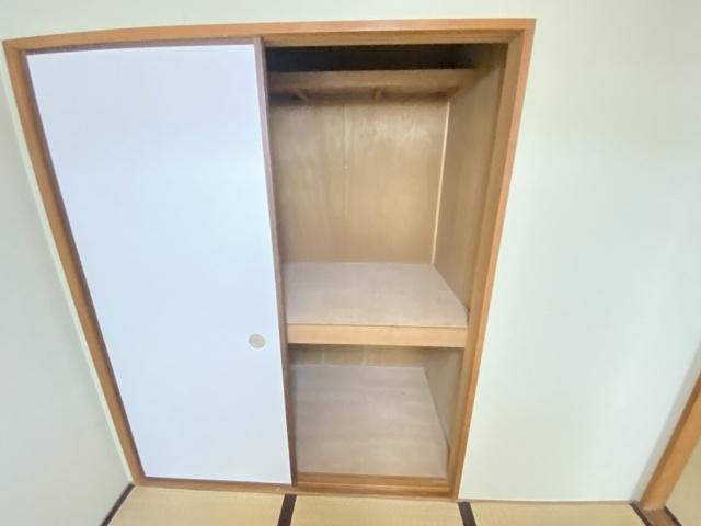 かたやまハイツ（103） 収納