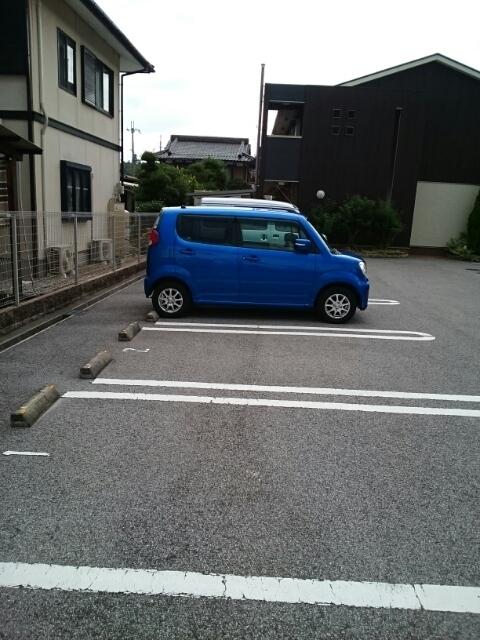 カーサ　プラシード（101） 駐車場