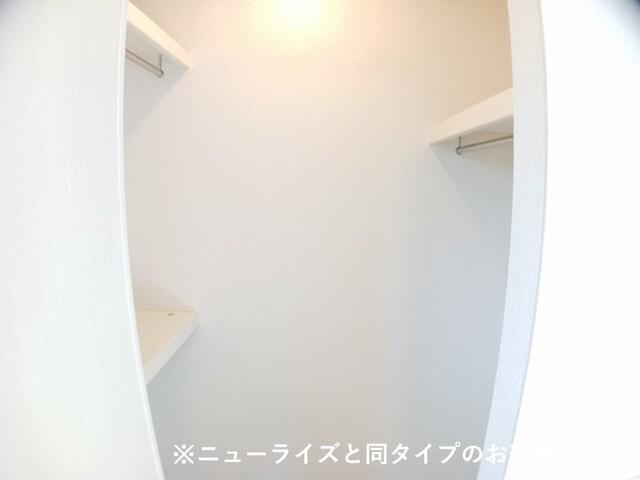 ブルーム（102） 収納