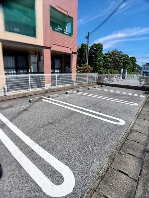ファウンダー　オブ　ティー（303） 駐車場