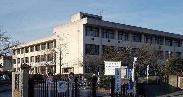 平田小学校：400m