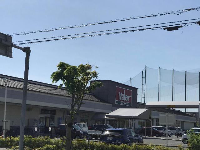バロー南彦根店：190m