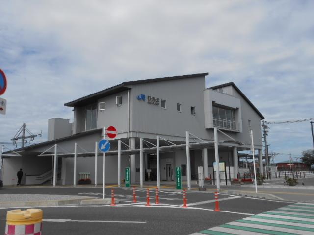 JR稲枝駅：500m