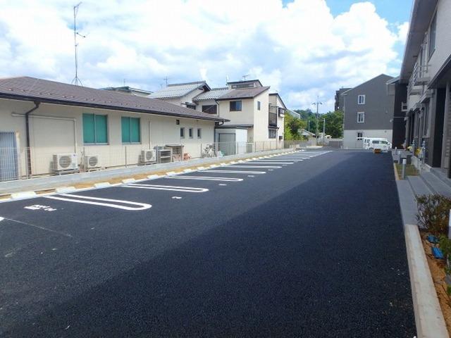 ベルフルール（105） 駐車場
