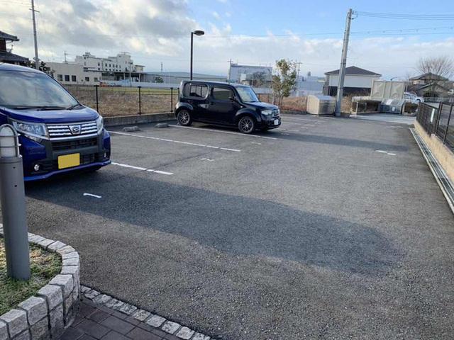 花水木Ⅱ（101） 駐車場