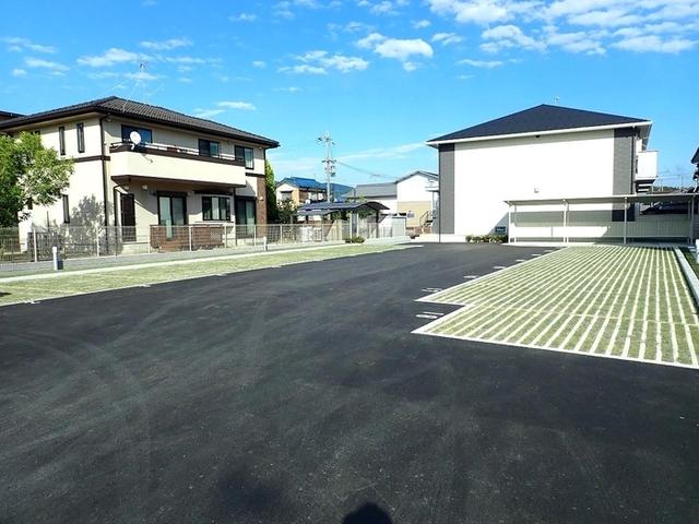 D-room Brlliant (ﾃﾞｨｰﾙｰﾑﾌﾞﾘﾘｱﾝﾄ)（201） 駐車場