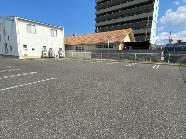 平田町W様店舗 駐車場