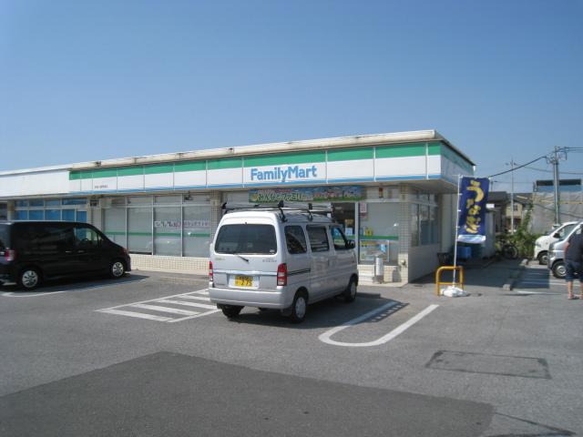 ファミリーマート彦根川瀬馬場店：810m