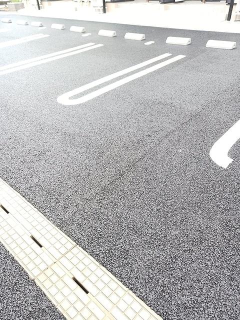 クレールＡ（103） 駐車場