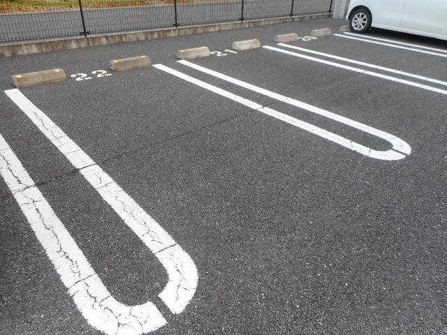 グランツ　ミッテⅡ（202） 駐車場