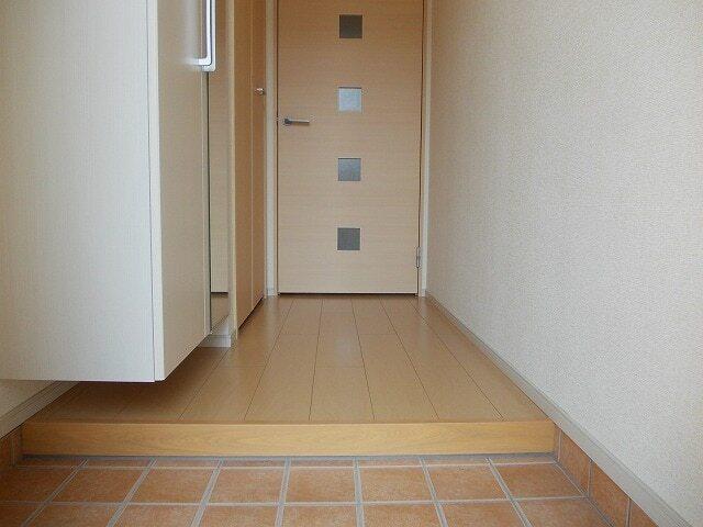 インペリアルⅡ（104） 玄関