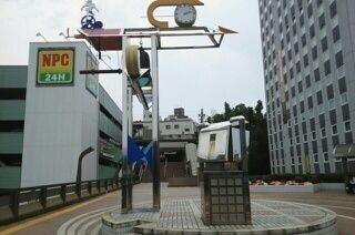 京成成田駅：1680m