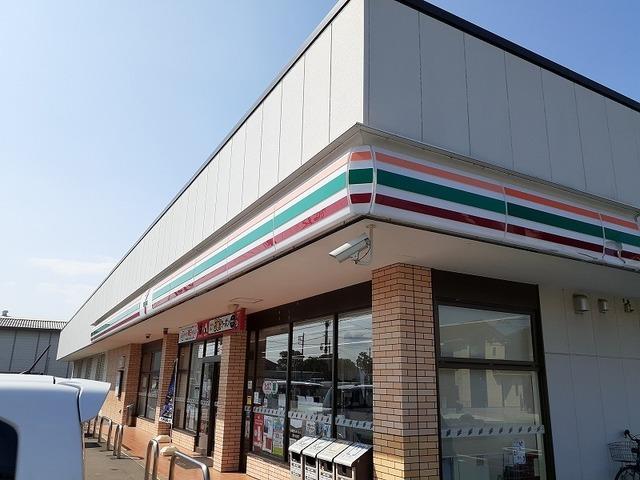 セブンイレブン七栄東店：600m